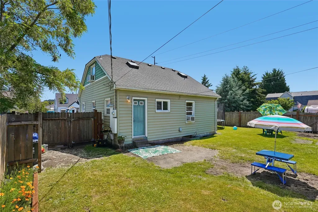 6446 S Montgomery Street Tacoma WA 98409