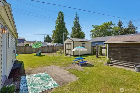 6446 S Montgomery Street Tacoma WA 98409