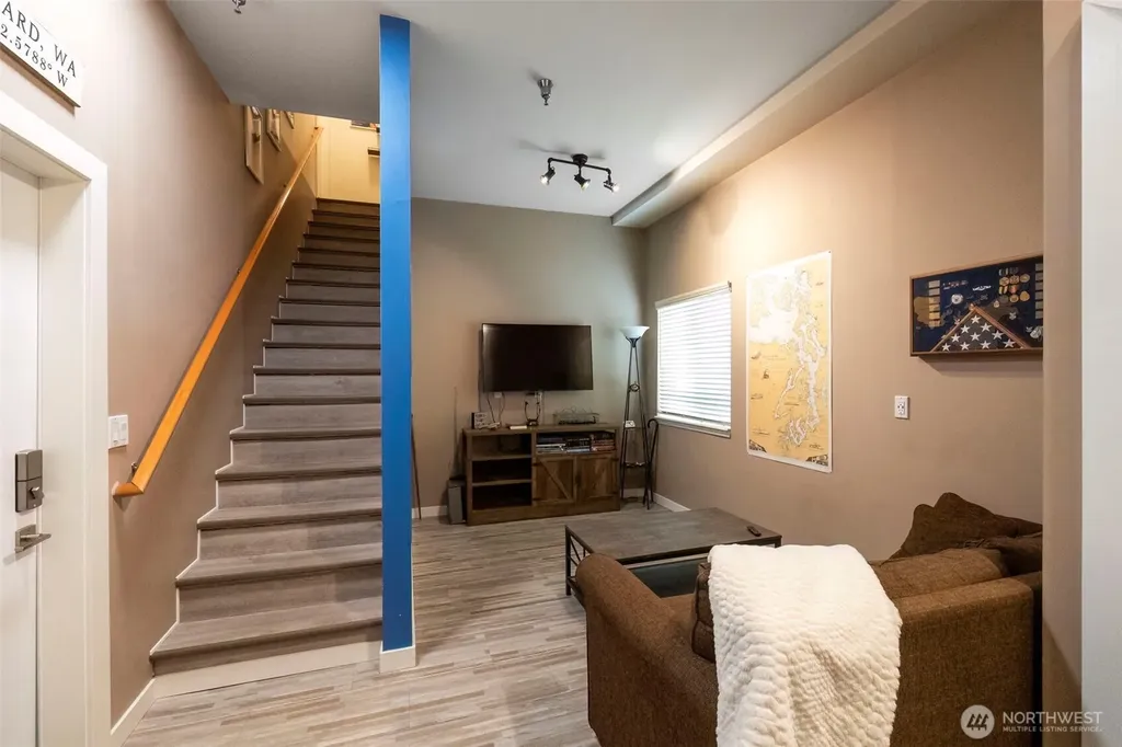 219 Tracy Avenue N Port Orchard WA 98366