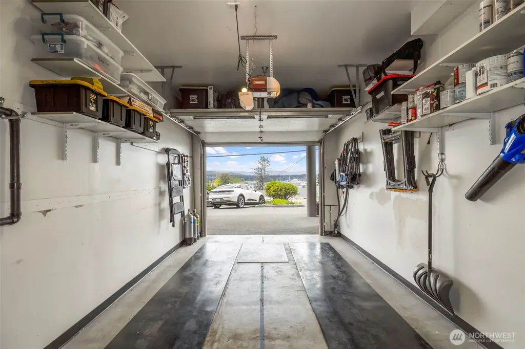 219 Tracy Avenue N Port Orchard WA 98366
