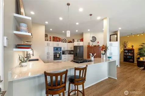 219 Tracy Avenue N Port Orchard WA 98366