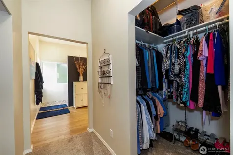 219 Tracy Avenue N Port Orchard WA 98366