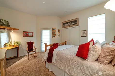 219 Tracy Avenue N Port Orchard WA 98366