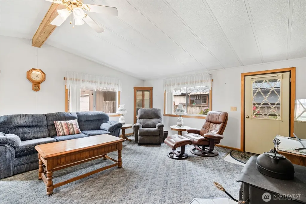 105 Mount Rainier Drive Packwood WA 98361