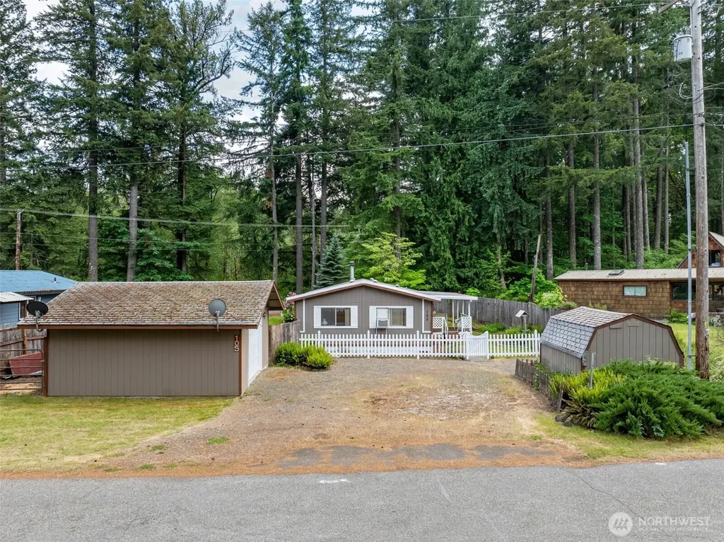 105 Mount Rainier Drive Packwood WA 98361