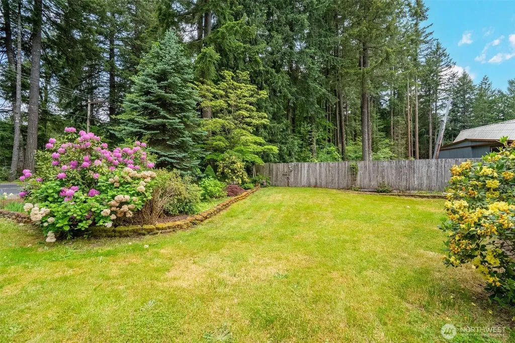 105 Mount Rainier Drive Packwood WA 98361