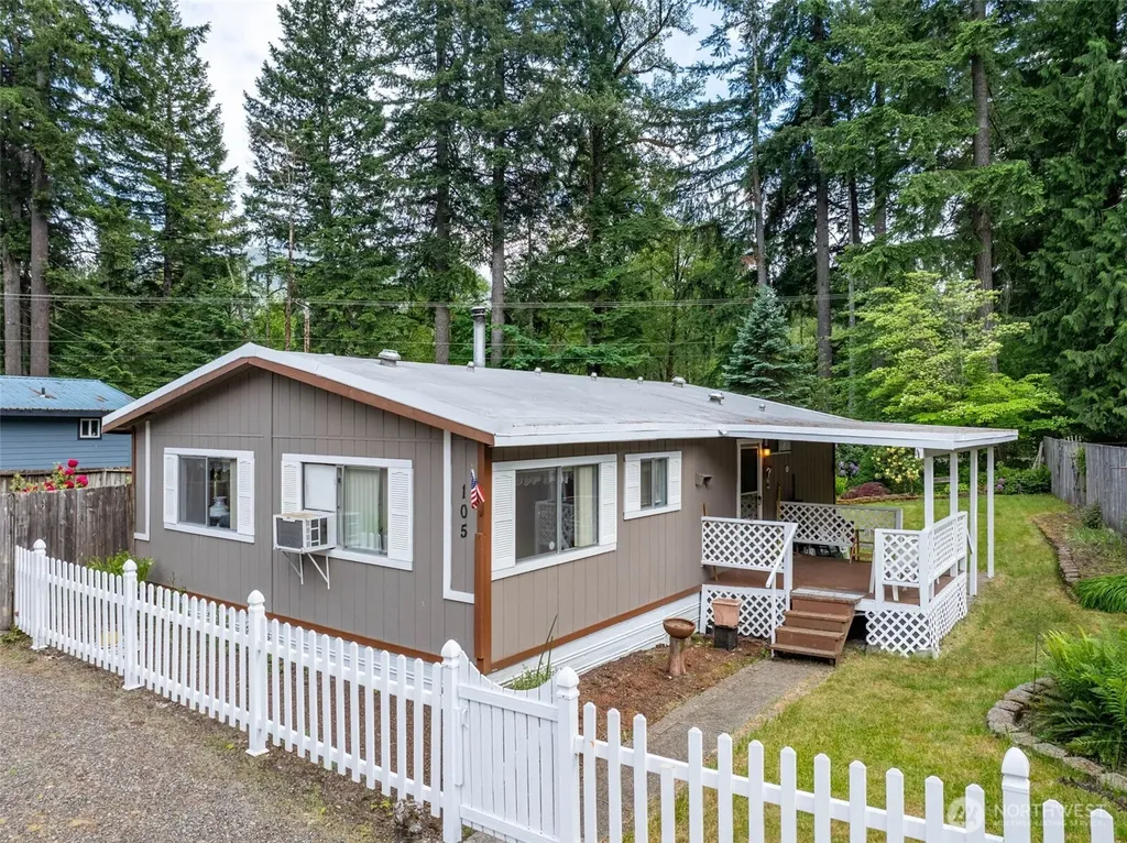 105 Mount Rainier Drive Packwood WA 98361