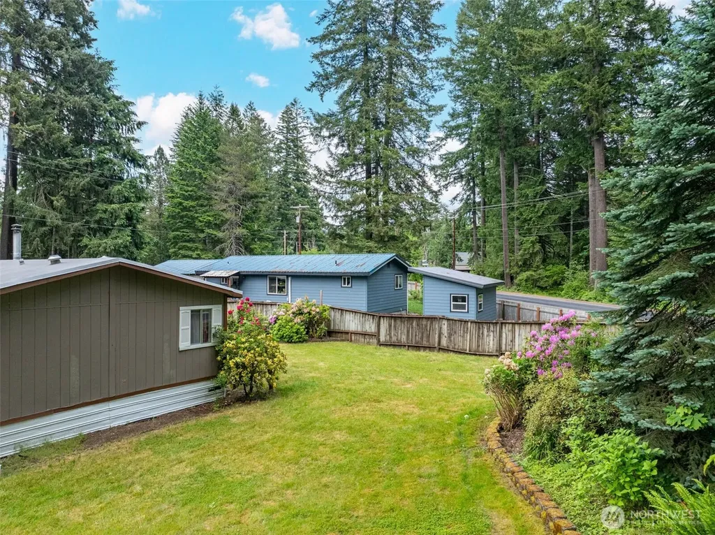 105 Mount Rainier Drive Packwood WA 98361