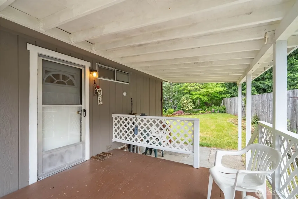 105 Mount Rainier Drive Packwood WA 98361