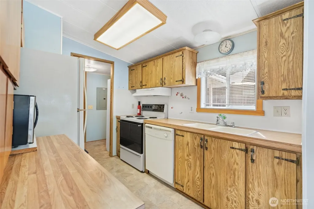 105 Mount Rainier Drive Packwood WA 98361