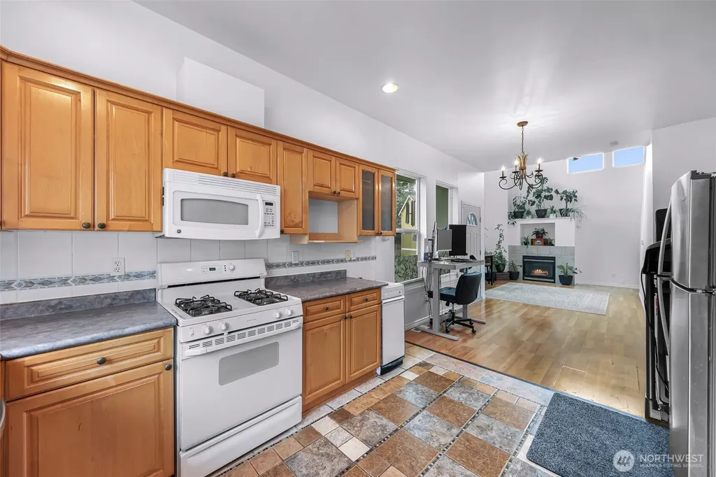4223 Spring Court Bellingham WA 98226