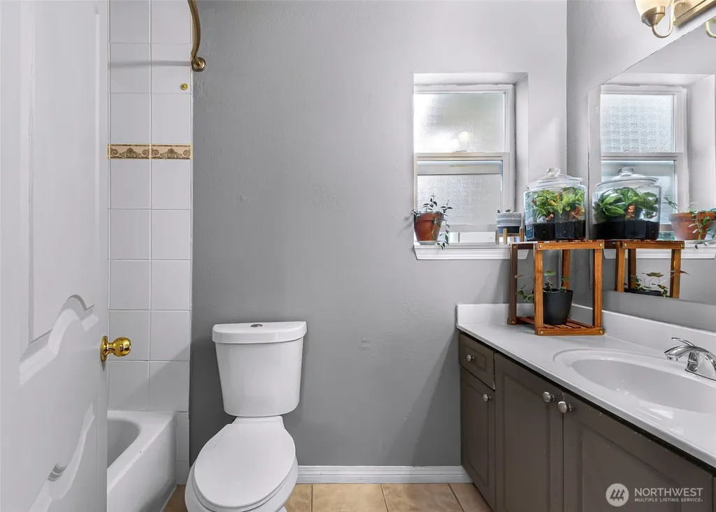 4223 Spring Court Bellingham WA 98226