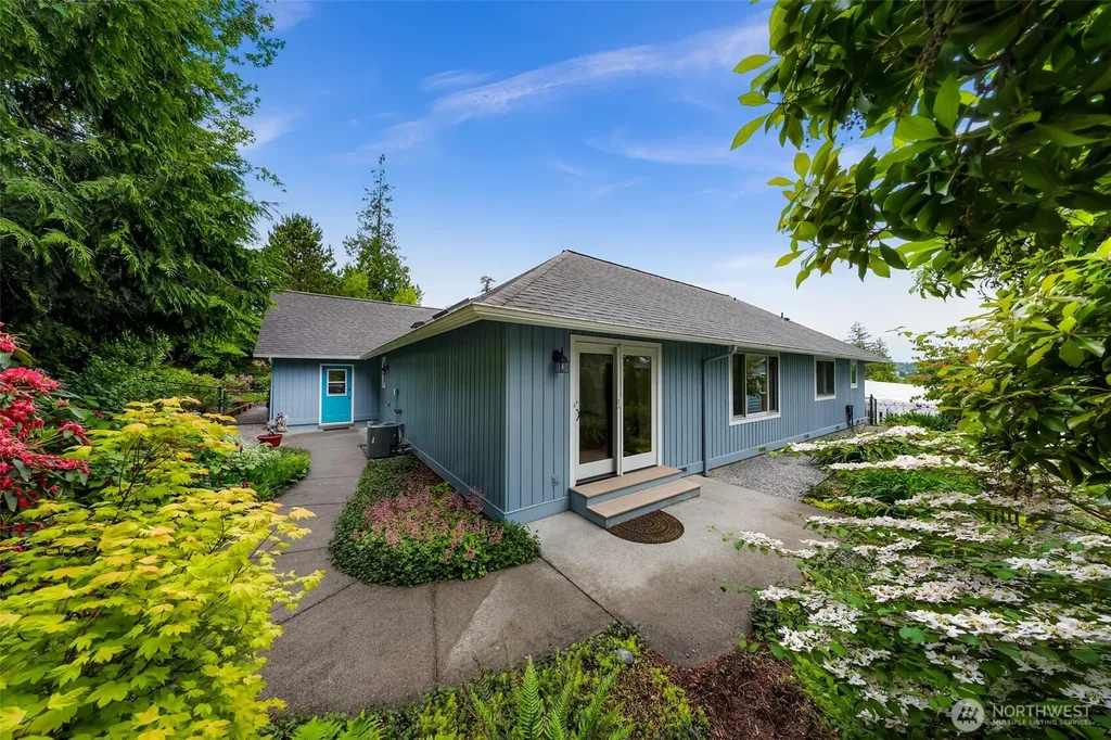 8120 Kitamat Way Blaine WA 98230