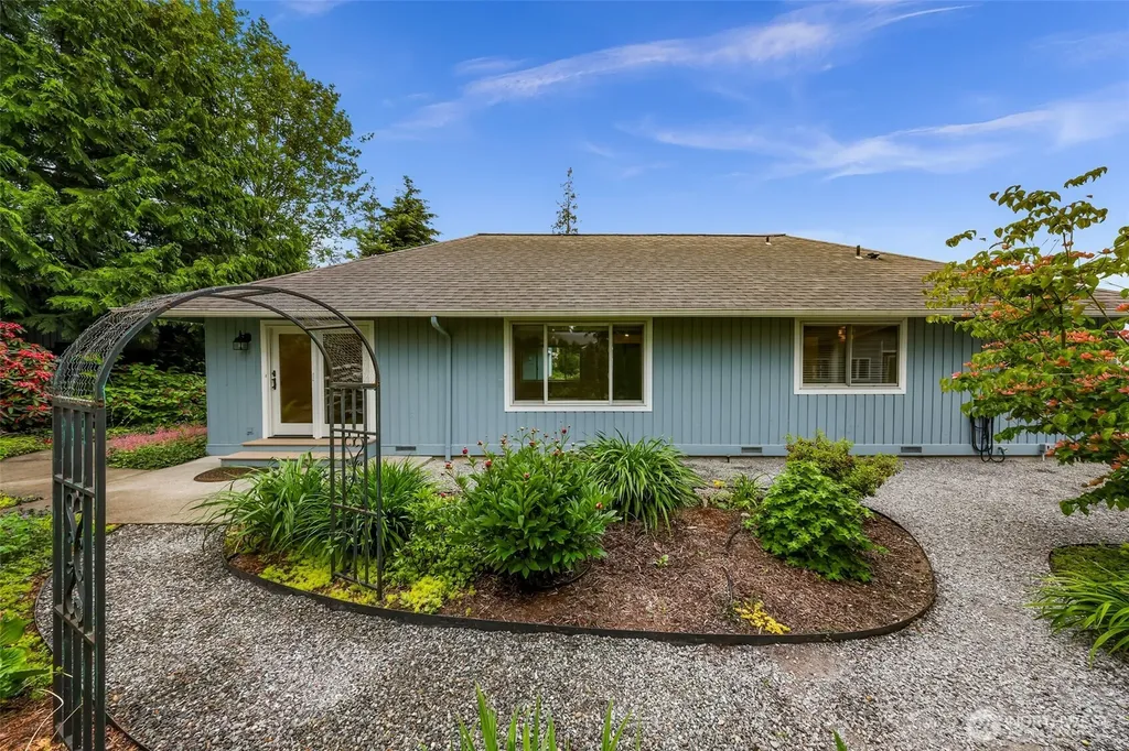 8120 Kitamat Way Blaine WA 98230