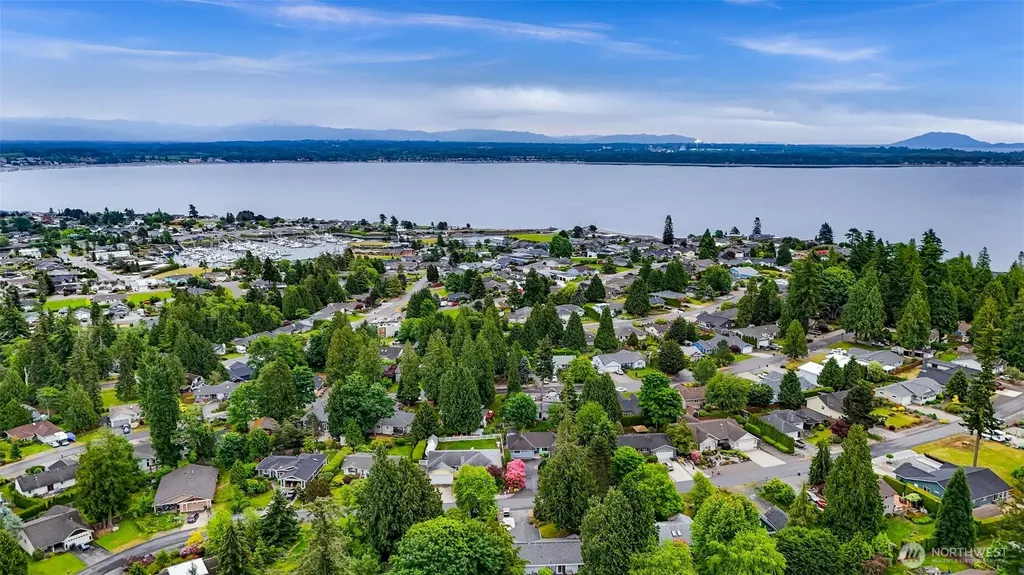 8120 Kitamat Way Blaine WA 98230