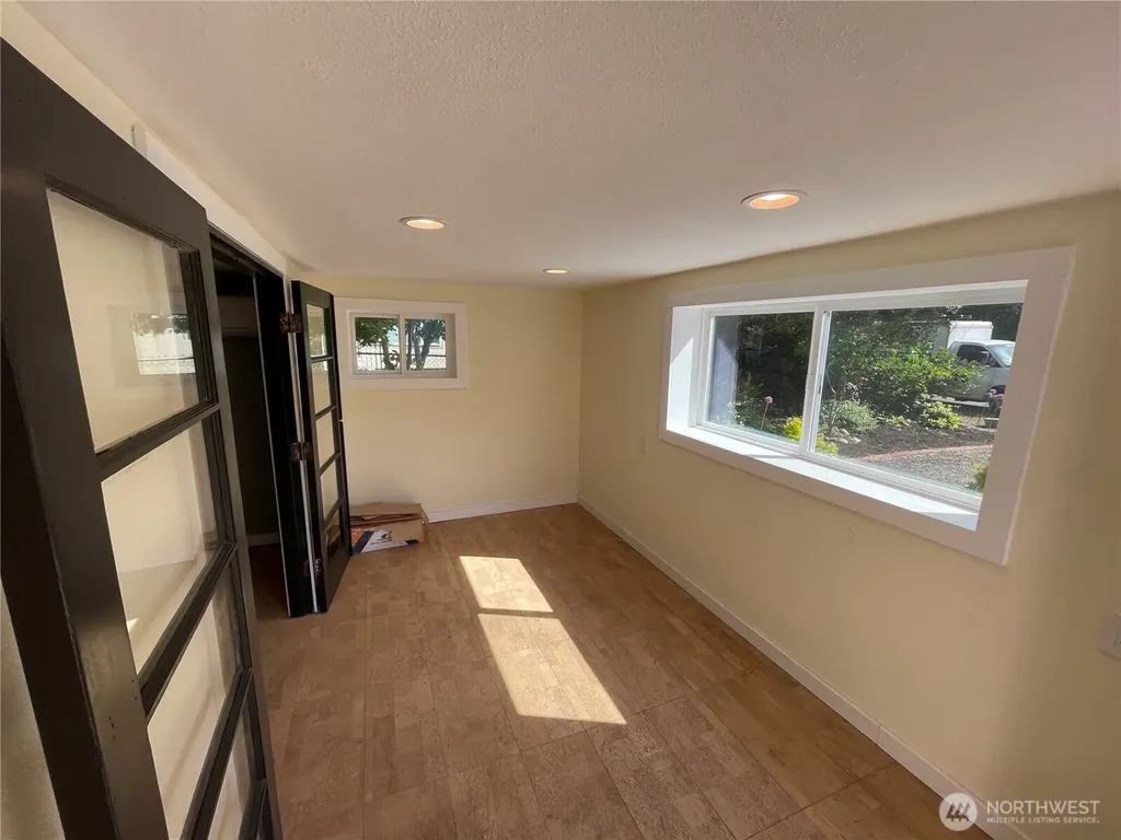 142 N Port Loop NE Ocean Shores WA 98569