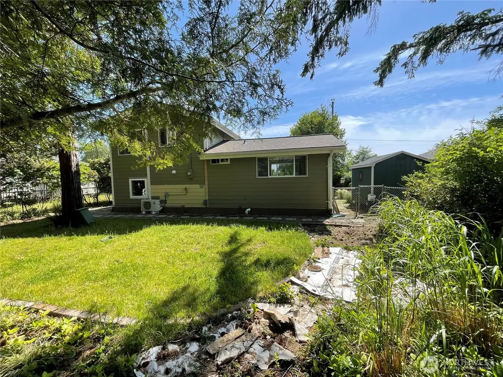 142 N Port Loop NE Ocean Shores WA 98569
