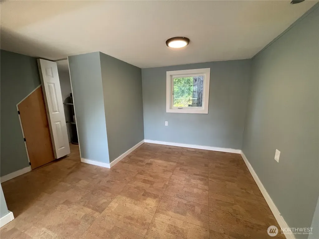 142 N Port Loop NE Ocean Shores WA 98569