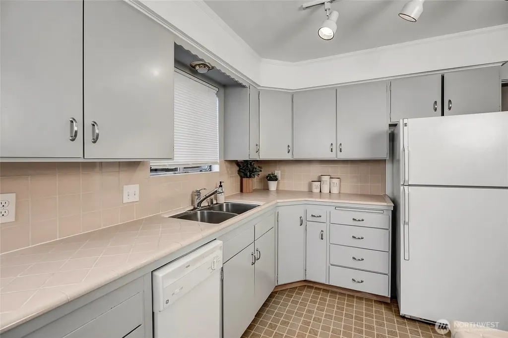 4606 NE 47th Street Seattle WA 98105