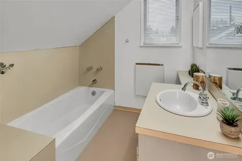 4606 NE 47th Street Seattle WA 98105