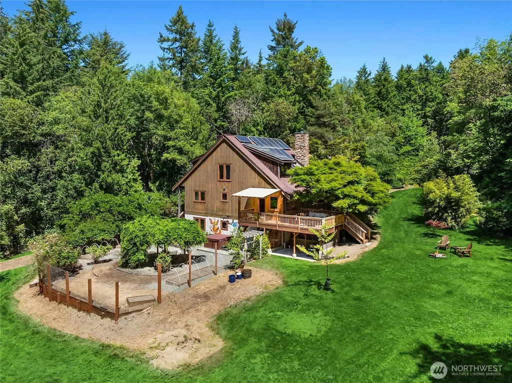 9641 Mandus Olson Road NE Bainbridge Island WA 98110