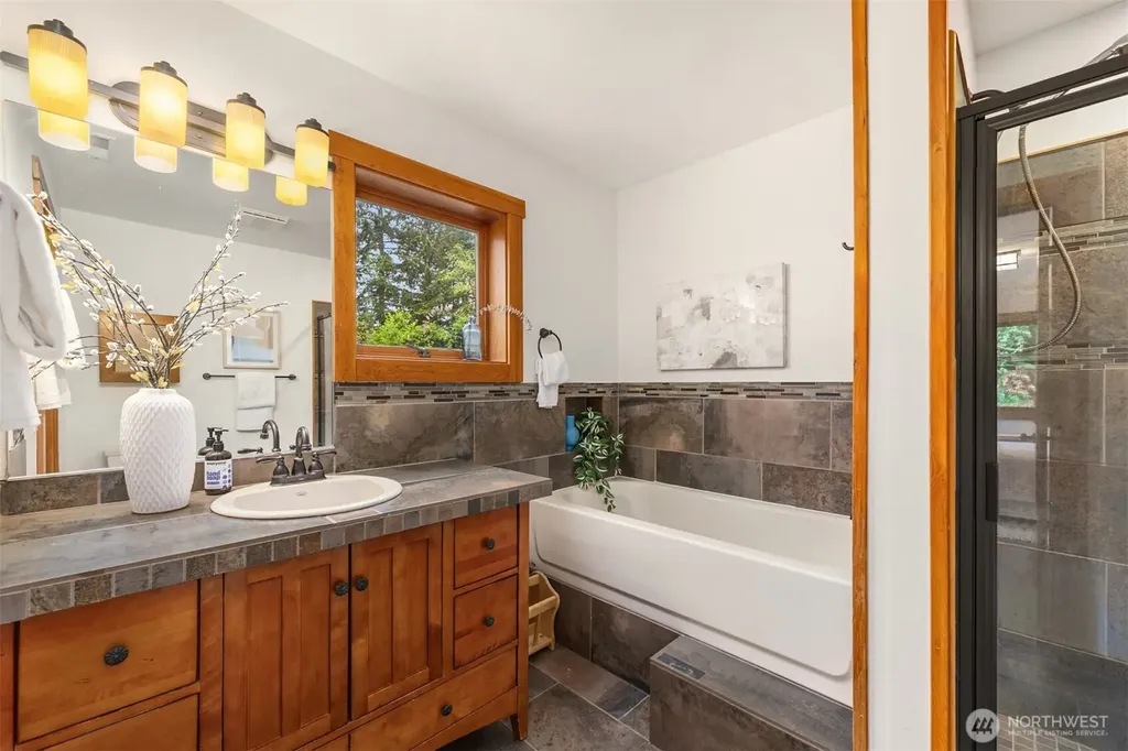 9641 Mandus Olson Road NE Bainbridge Island WA 98110
