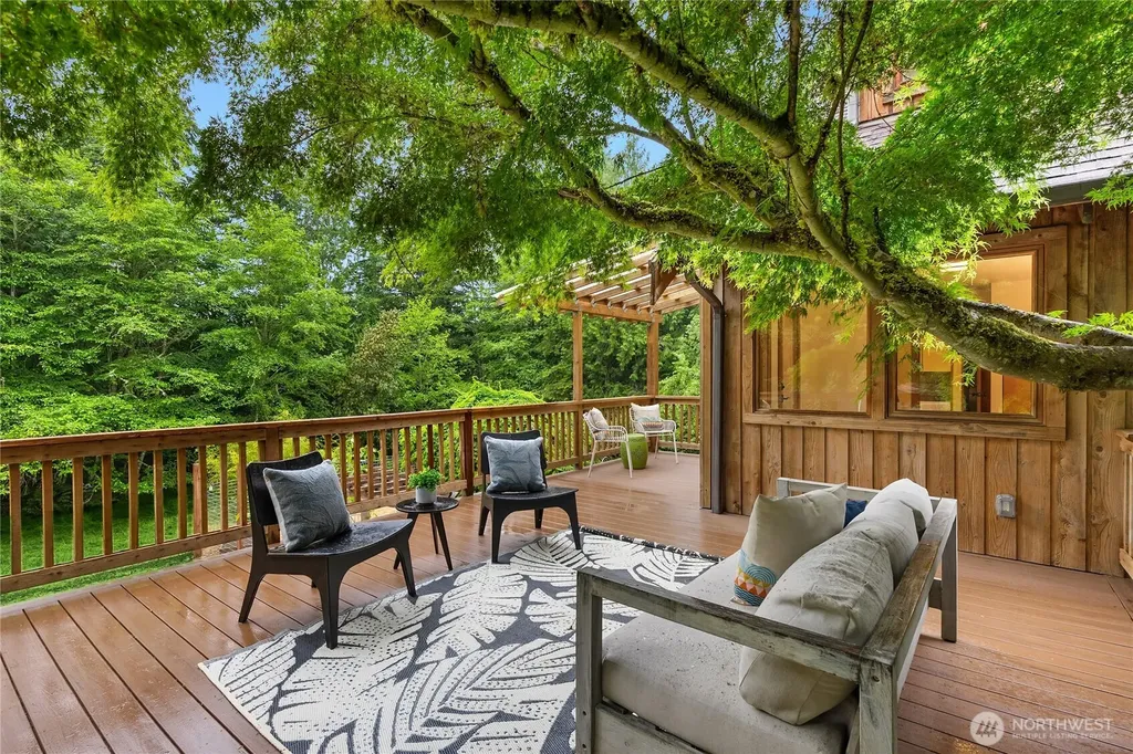 9641 Mandus Olson Road NE Bainbridge Island WA 98110