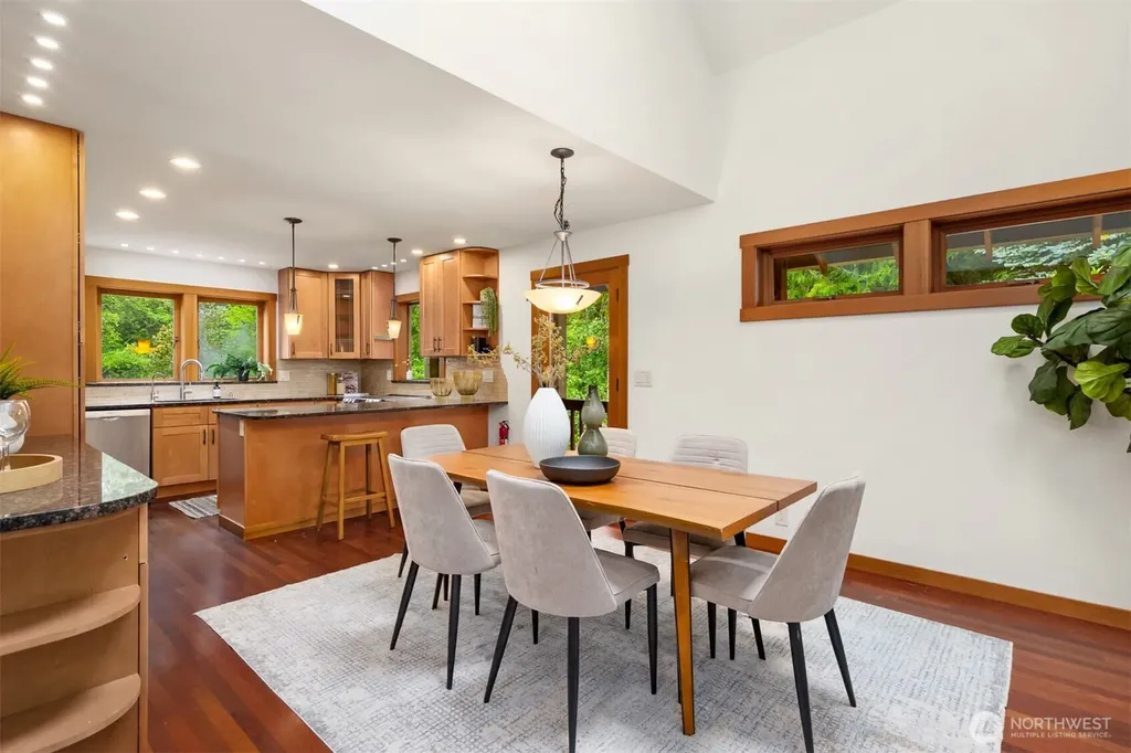 9641 Mandus Olson Road NE Bainbridge Island WA 98110