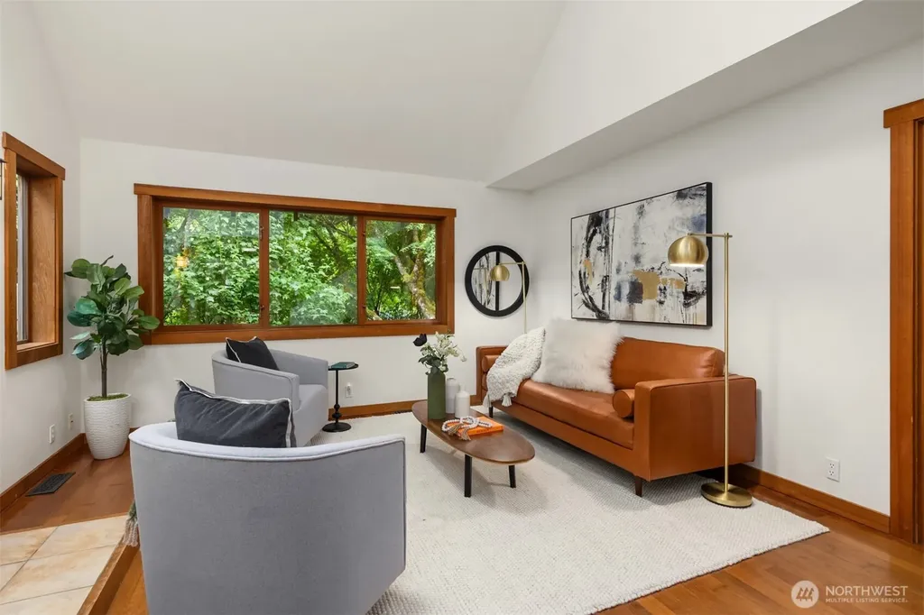 9641 Mandus Olson Road NE Bainbridge Island WA 98110