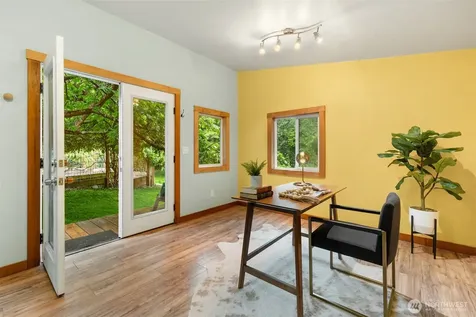 9641 Mandus Olson Road NE Bainbridge Island WA 98110
