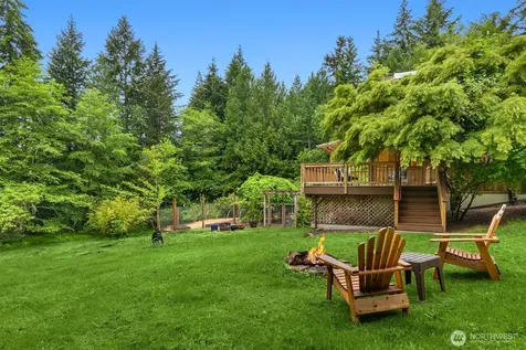 9641 Mandus Olson Road NE Bainbridge Island WA 98110