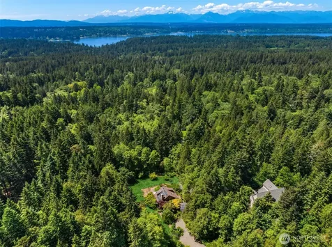 9641 Mandus Olson Road NE Bainbridge Island WA 98110