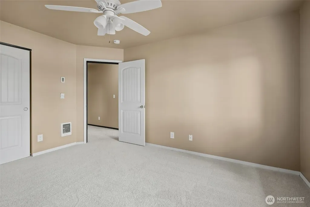 1617 SW Stremler Drive Oak Harbor WA 98277