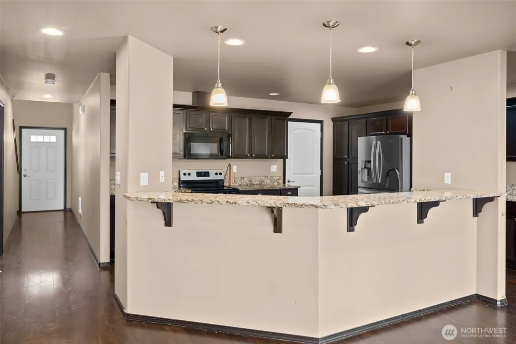 1617 SW Stremler Drive Oak Harbor WA 98277