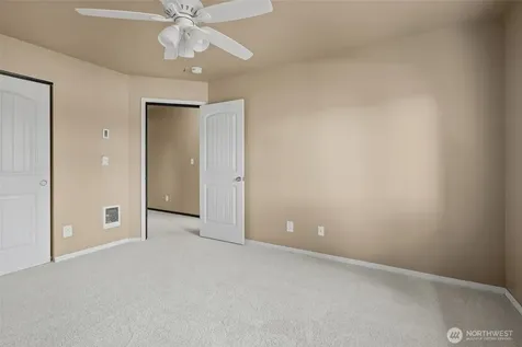 1617 SW Stremler Drive Oak Harbor WA 98277