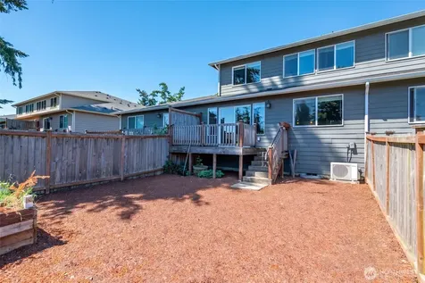 1617 SW Stremler Drive Oak Harbor WA 98277