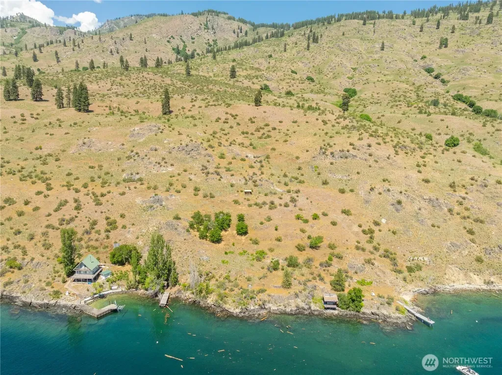 20620 N Water Way Manson WA 98831