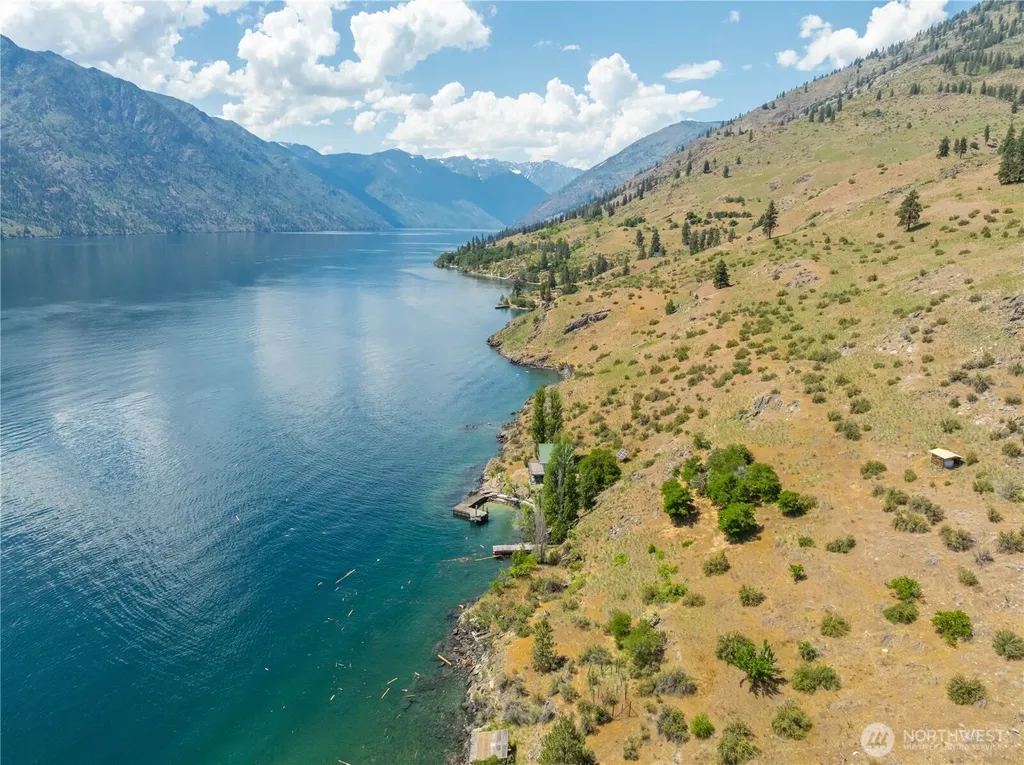 20620 N Water Way Manson WA 98831
