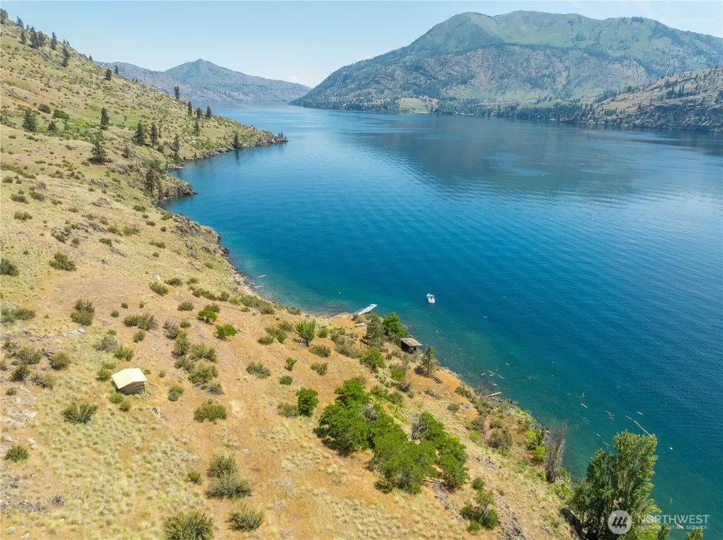 20620 N Water Way Manson WA 98831