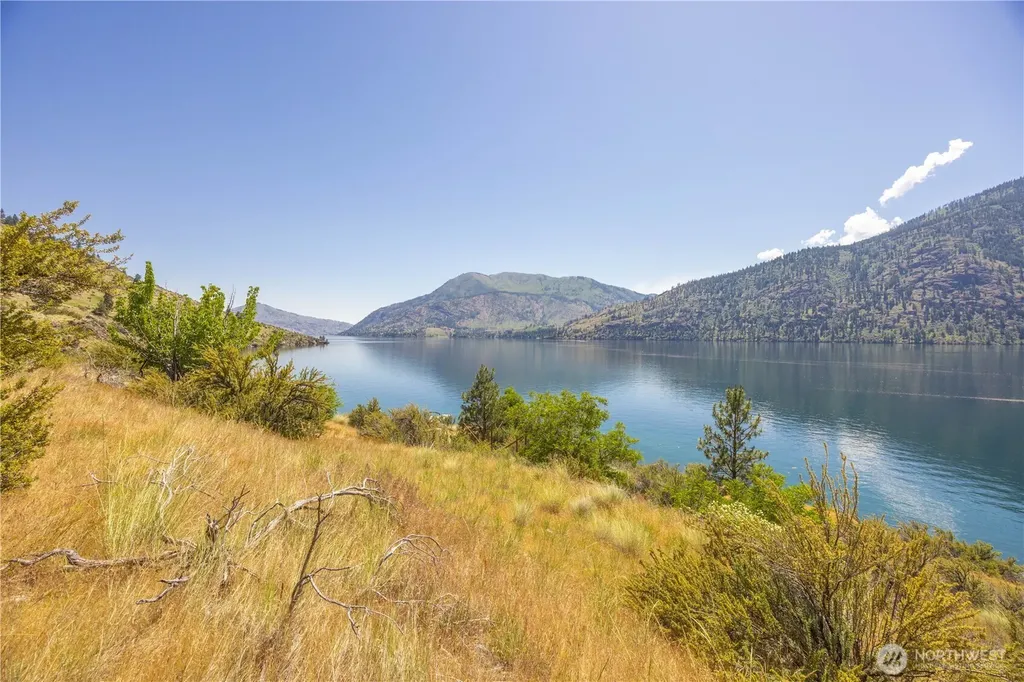 20620 N Water Way Manson WA 98831