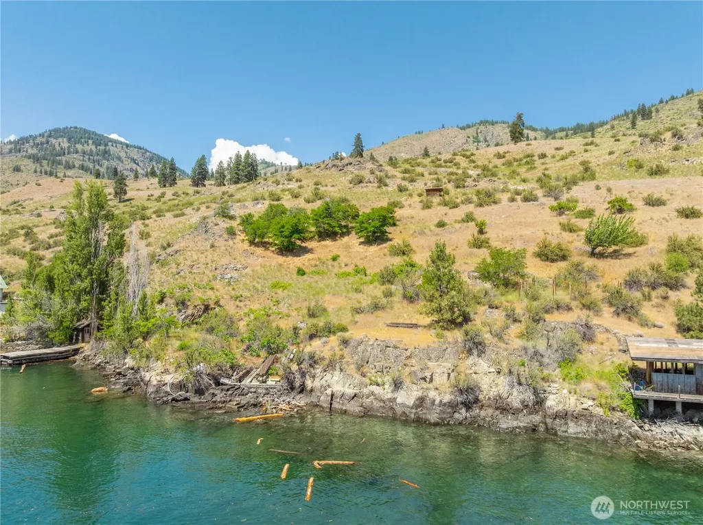 20620 N Water Way Manson WA 98831