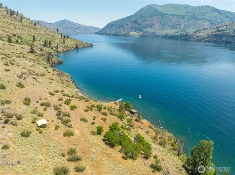 20620 N Water Way Manson WA 98831
