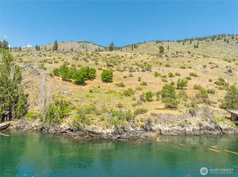 20620 N Water Way Manson WA 98831