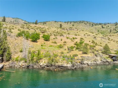 20620 N Water Way Manson WA 98831