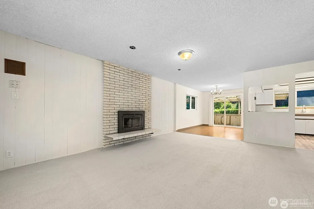 14221 SE 10th Place Bellevue WA 98007