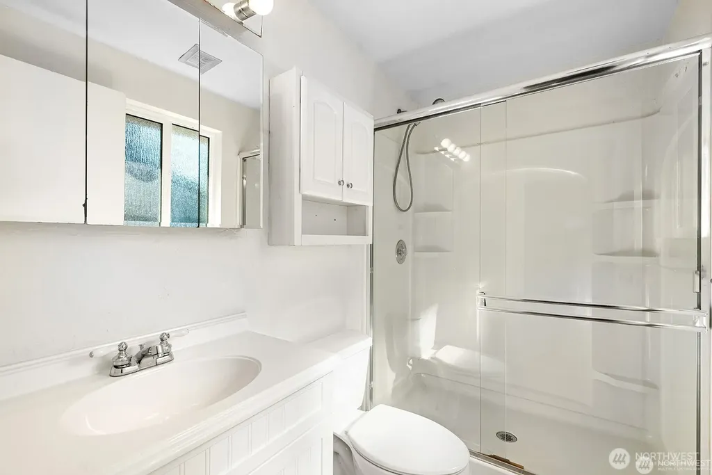 14221 SE 10th Place Bellevue WA 98007