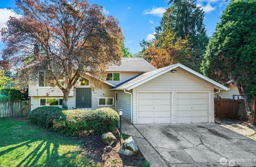 14221 SE 10th Place Bellevue WA 98007