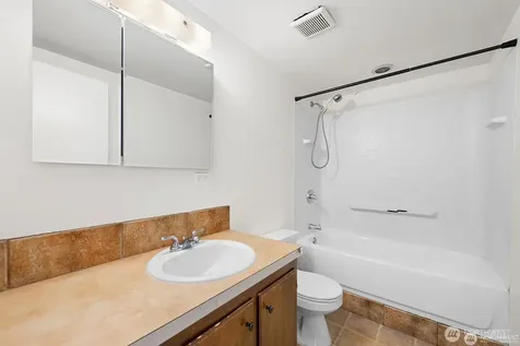 14221 SE 10th Place Bellevue WA 98007
