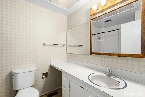 14221 SE 10th Place Bellevue WA 98007