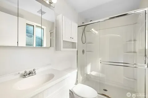 14221 SE 10th Place Bellevue WA 98007